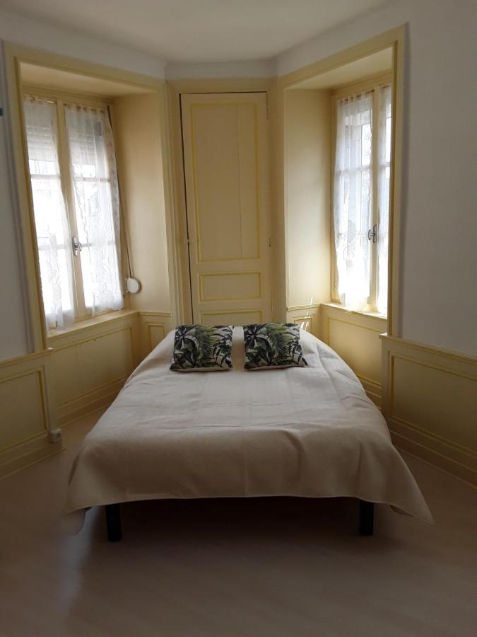 Les 3 Couronnes Apartamento Granville Exterior foto