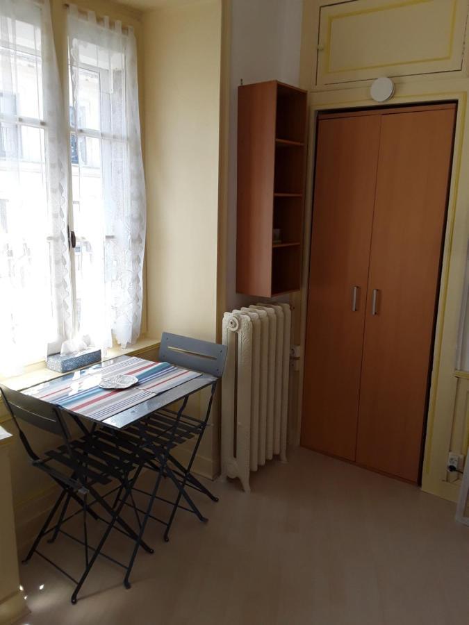 Les 3 Couronnes Apartamento Granville Exterior foto